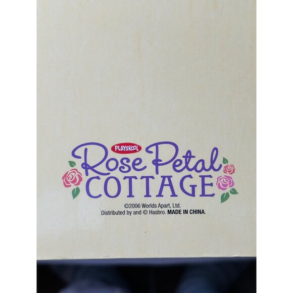 Playskool Rose Petal Cottage Yellow Toy Sink With Faux Faucet & Heart Accents - Picture 5 of 12